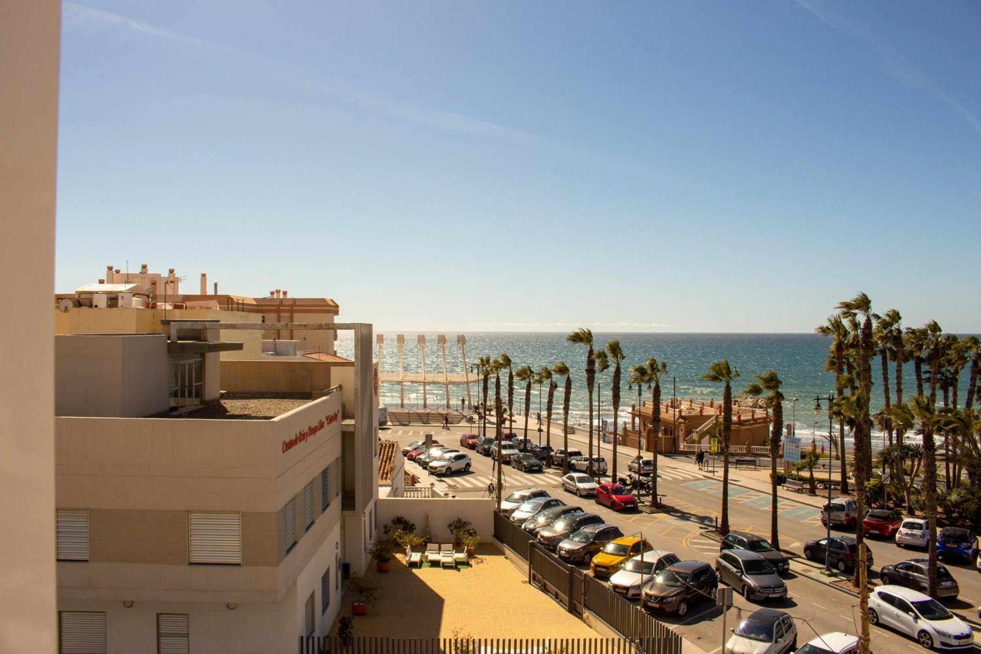 Ruselo 308. Loft En Paseo Maritimo De Torrox Costa Apartment Luaran gambar