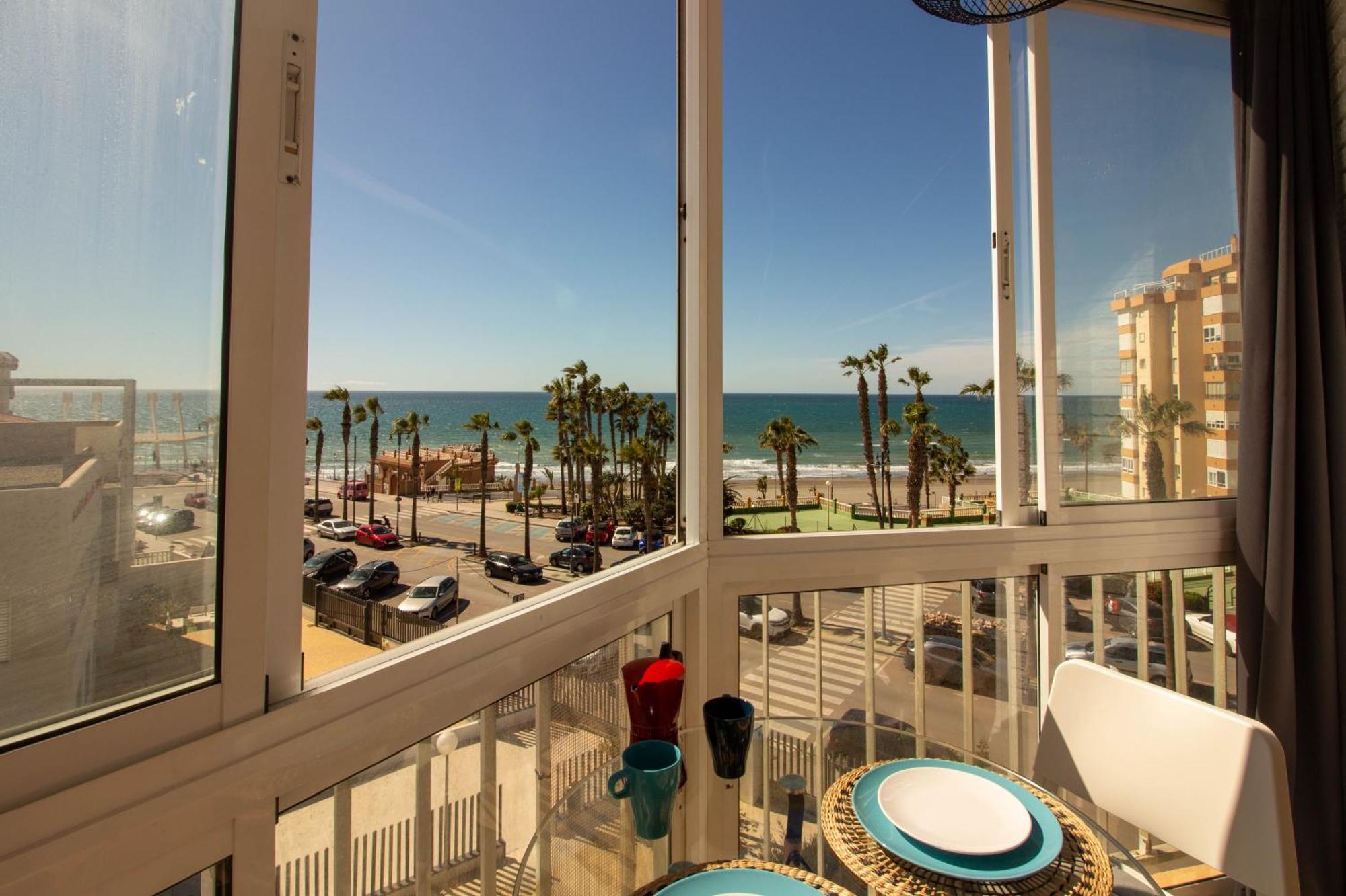 Ruselo 308. Loft En Paseo Maritimo De Torrox Costa Apartment Luaran gambar